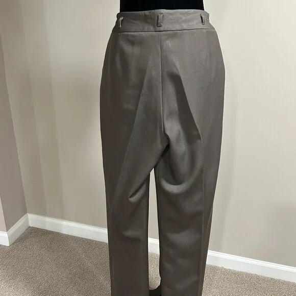 Tahari Arther S. Levine Petite Two Piece Suit - Picture 5 of 7